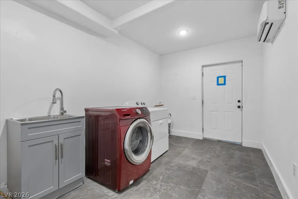 7061 S Valley View Boulevard Las Vegas, NV 89118