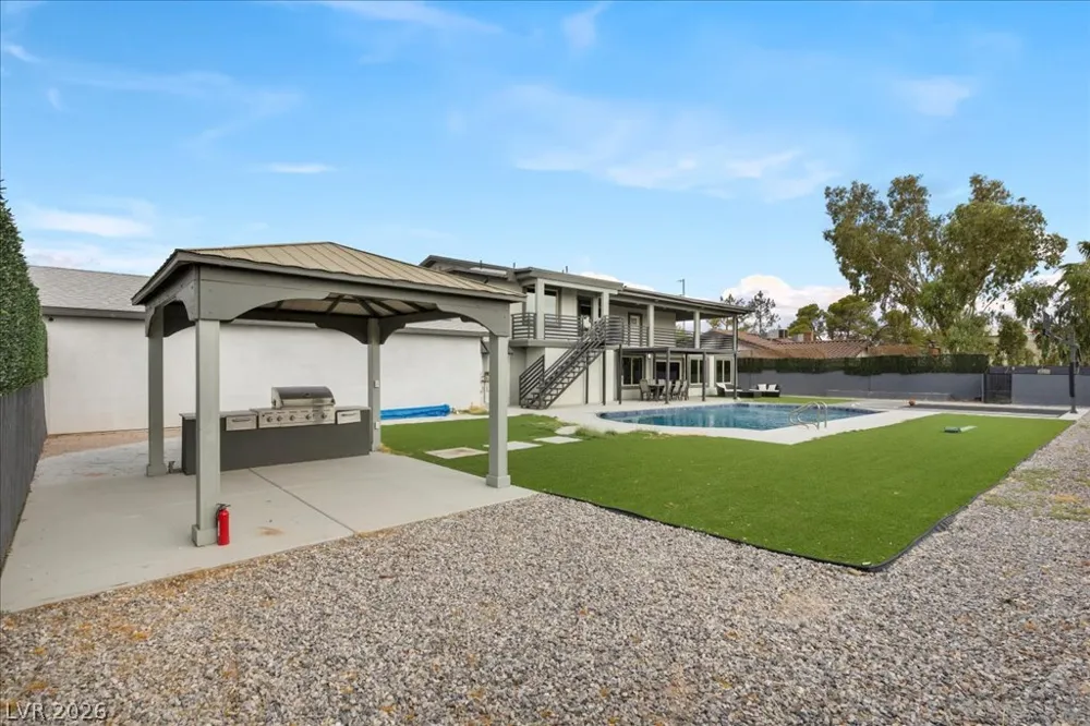 7061 S Valley View Boulevard Las Vegas, NV 89118