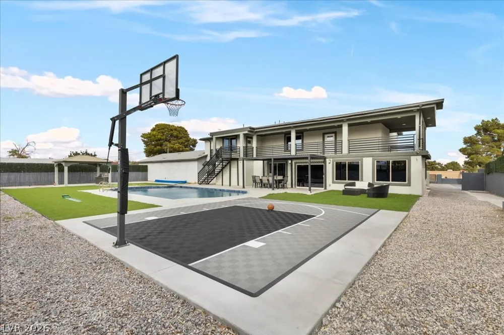 7061 S Valley View Boulevard Las Vegas, NV 89118