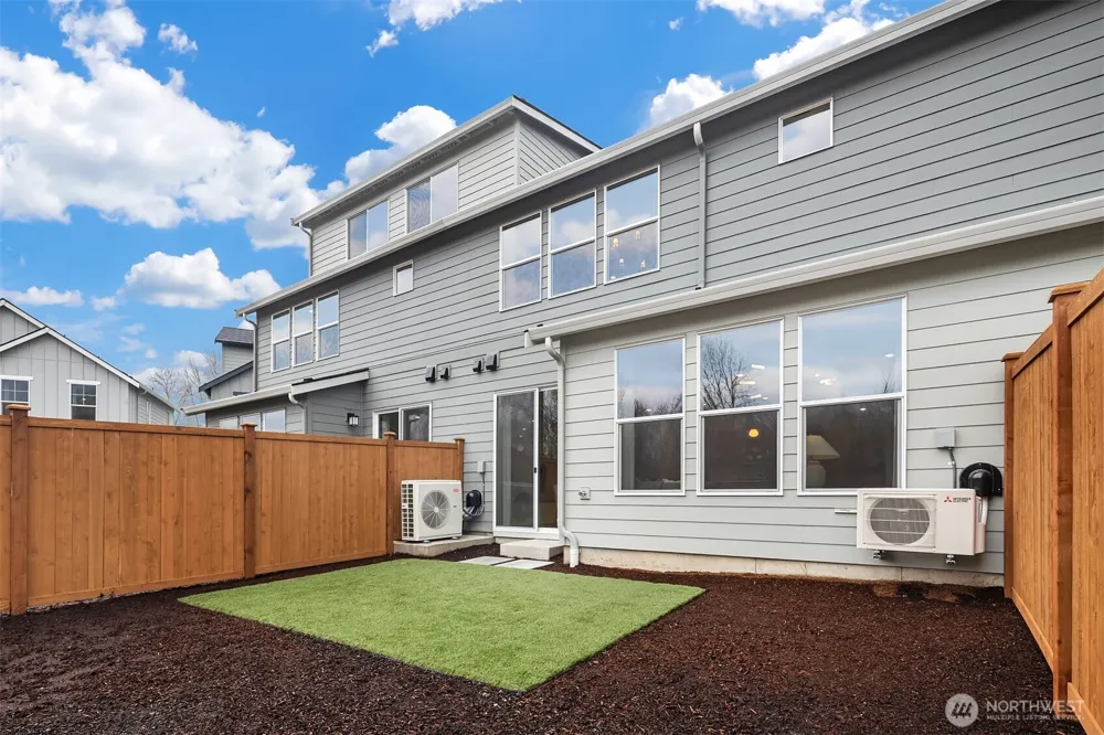 15822 23rd Avenue NE Marysville, WA 98271