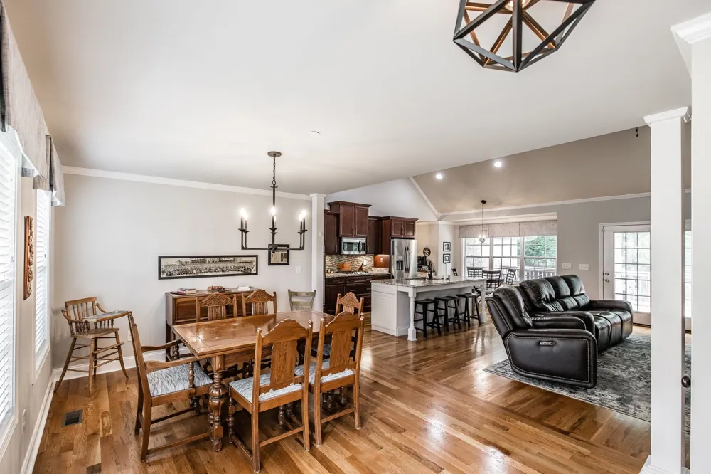 1364 Eastland Dr Ashland City, TN 37015