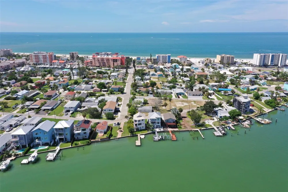 330 133RD AVENUE E Madeira Beach, FL 33708