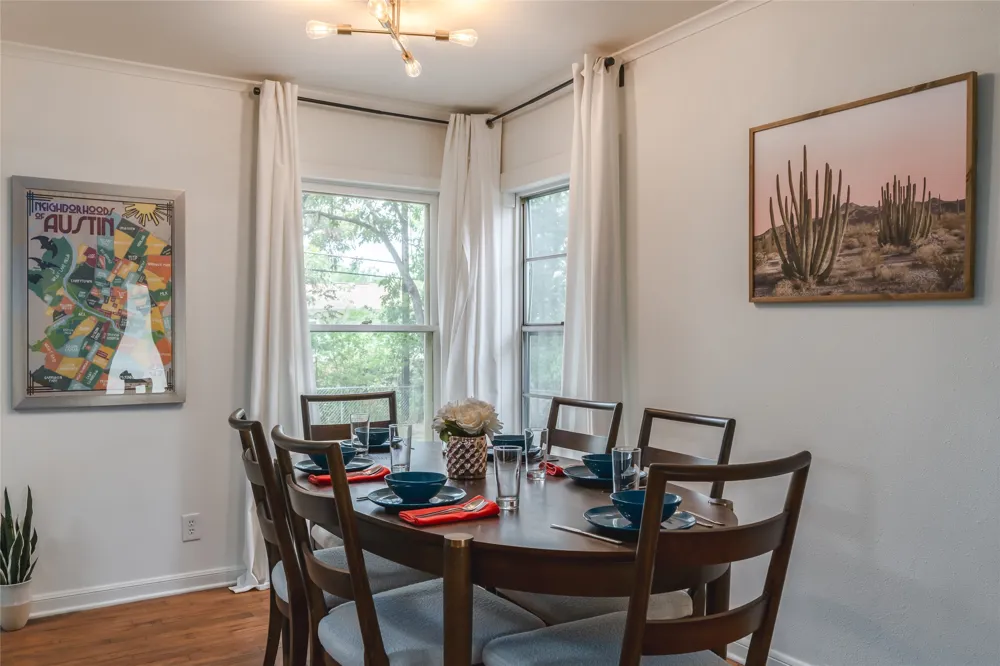 6004 Woodview Avenue Austin, TX 78757