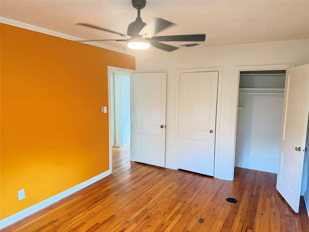 6004 Woodview Avenue Austin, TX 78757