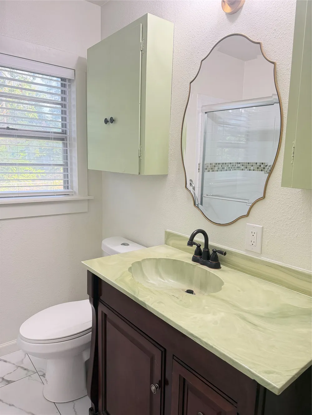 6004 Woodview Avenue Austin, TX 78757