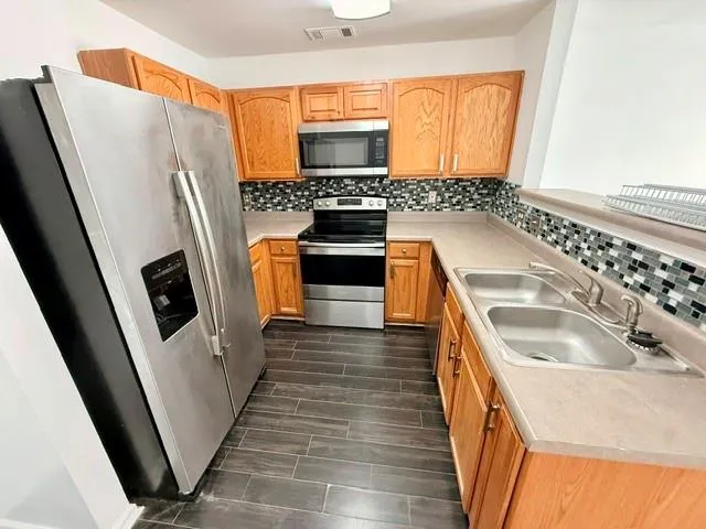 6504 Holly Lane Union City, GA 30291