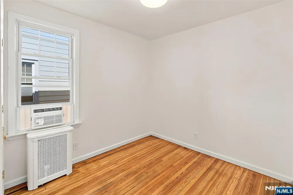 41 Central Avenue 41 A Rochelle Park, NJ 07662