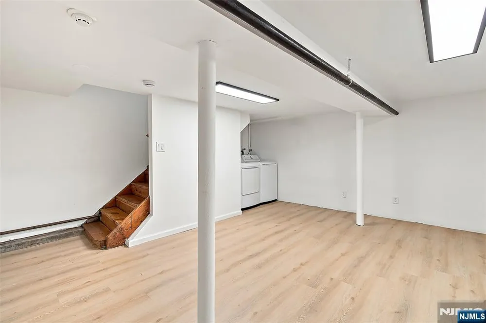 41 Central Avenue 41 A Rochelle Park, NJ 07662