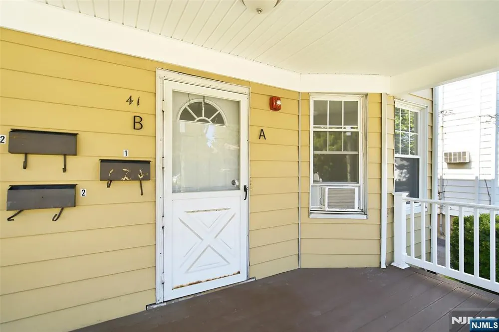 41 Central Avenue 41 A Rochelle Park, NJ 07662