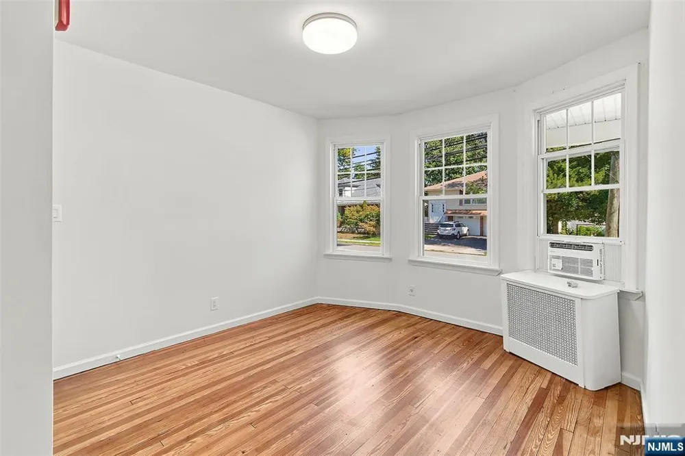 41 Central Avenue 41 A Rochelle Park, NJ 07662
