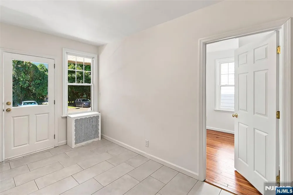 41 Central Avenue 41 A Rochelle Park, NJ 07662