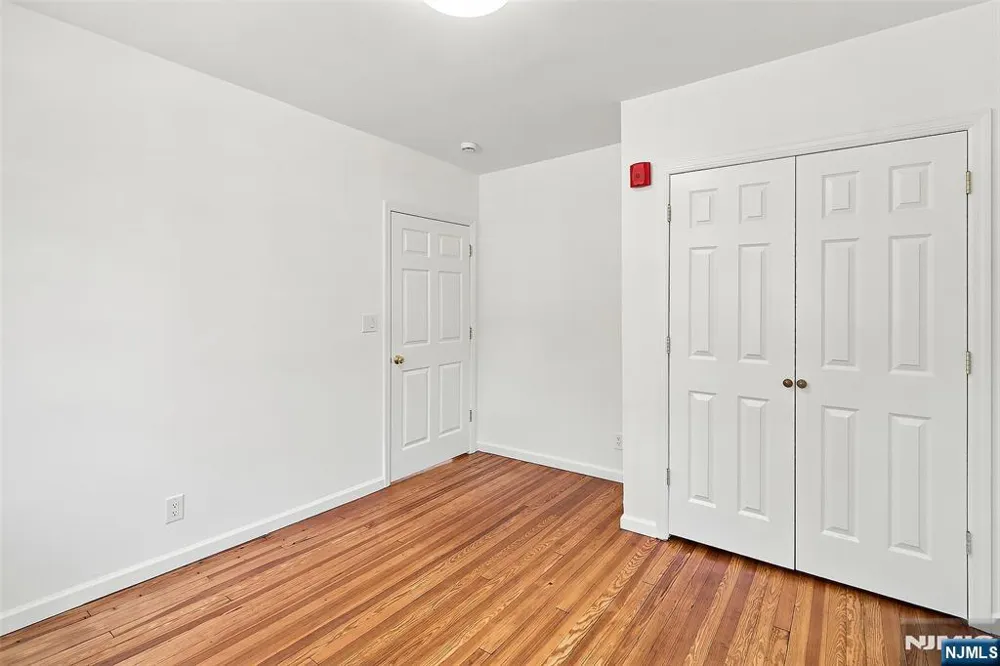 41 Central Avenue 41 A Rochelle Park, NJ 07662