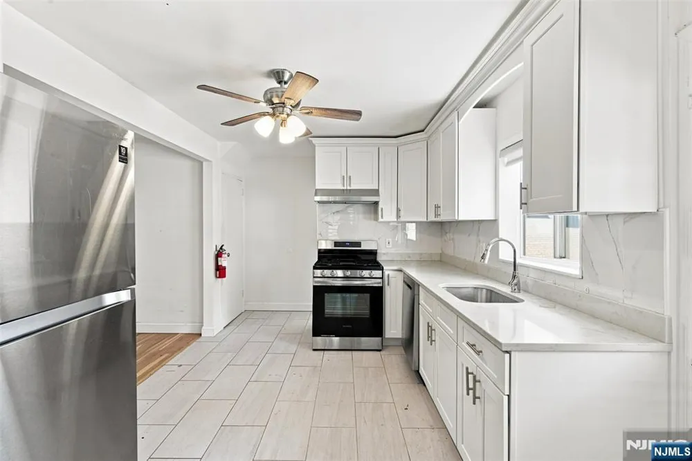 100 Overlook Avenue Leonia, NJ 07605