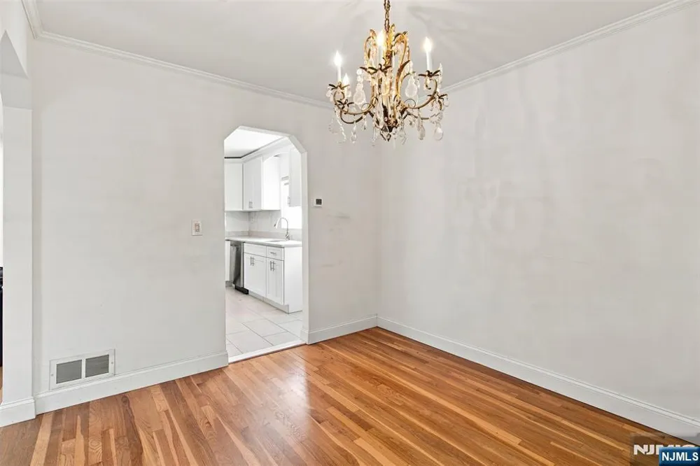 100 Overlook Avenue Leonia, NJ 07605