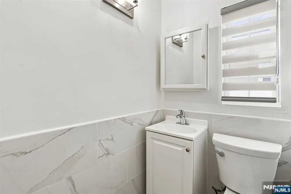 100 Overlook Avenue Leonia, NJ 07605