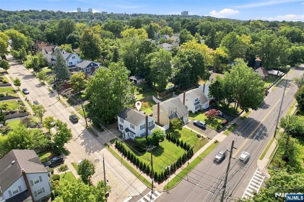 100 Overlook Avenue Leonia, NJ 07605