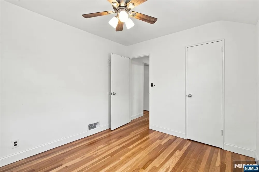 100 Overlook Avenue Leonia, NJ 07605