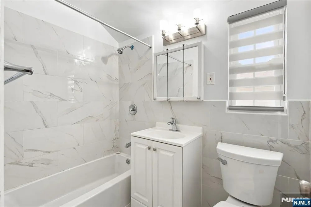 100 Overlook Avenue Leonia, NJ 07605