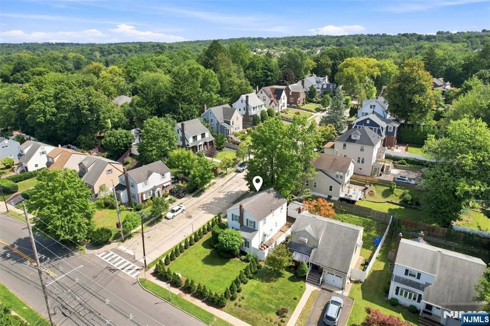 100 Overlook Avenue Leonia, NJ 07605