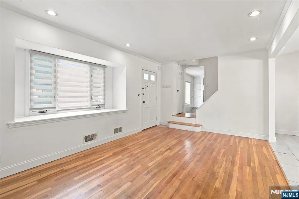 100 Overlook Avenue Leonia, NJ 07605