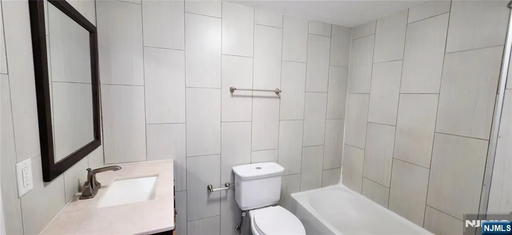 795 Main Avenue 7 Passaic, NJ 07055