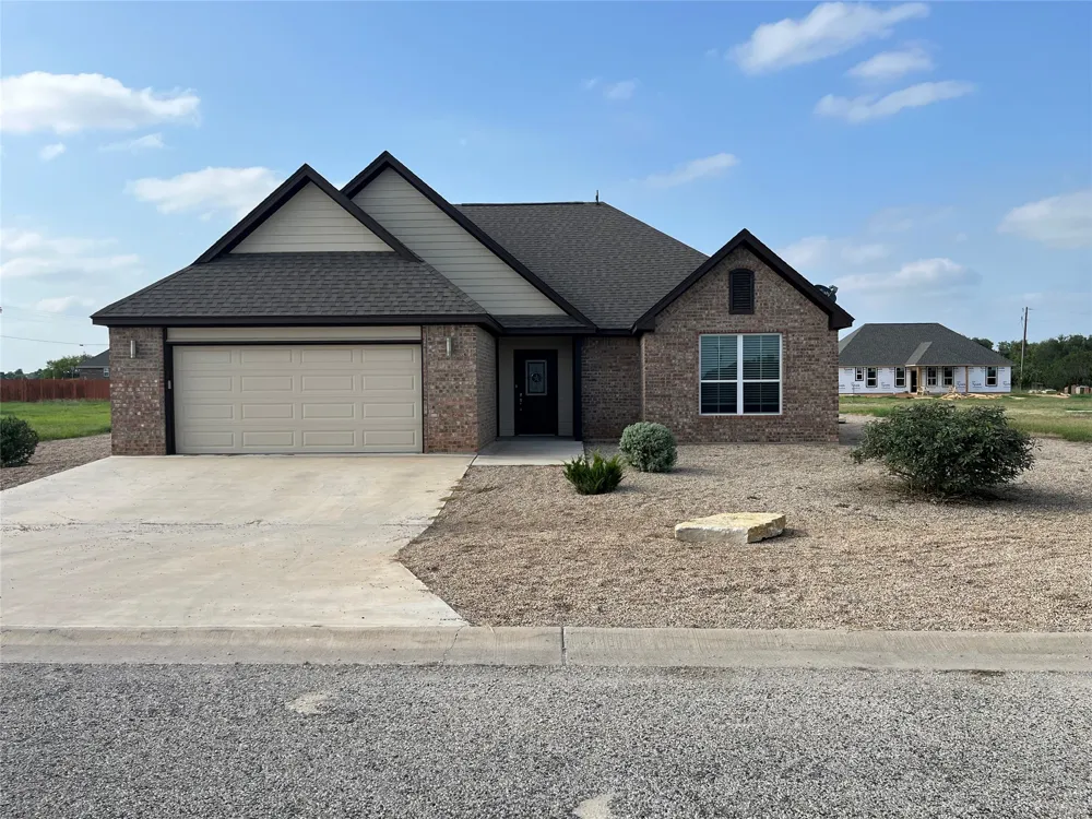 1067 County Road 327A Glen Rose, TX 76043