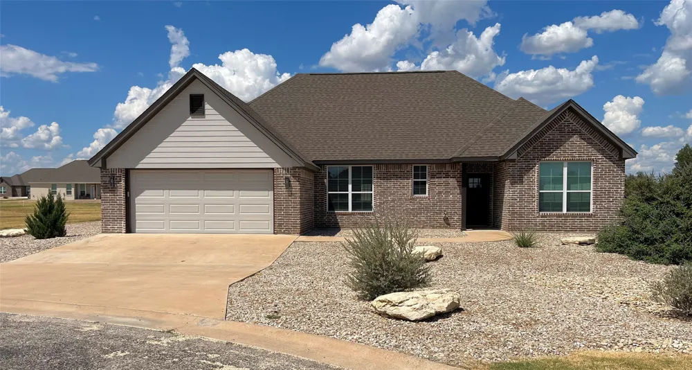 1067 County Road 327A Glen Rose, TX 76043