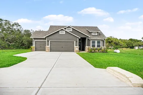25 Red Barn Road