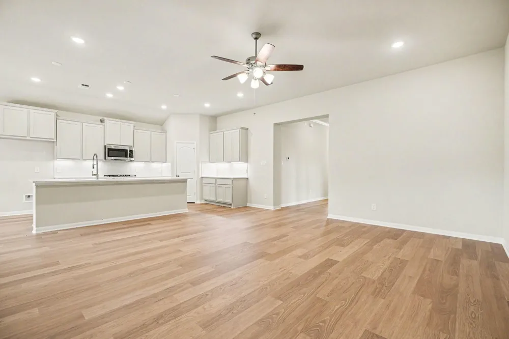 25 Red Barn Road Bay City, TX 77414