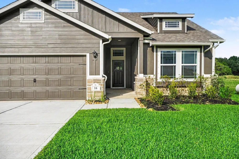 25 Red Barn Road Bay City, TX 77414