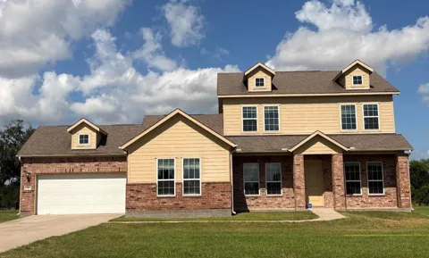 651 Lakeland Circle