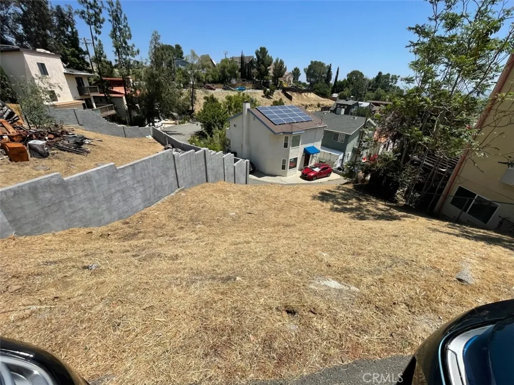 21614 Wo He Lo Trail Chatsworth, CA 91311