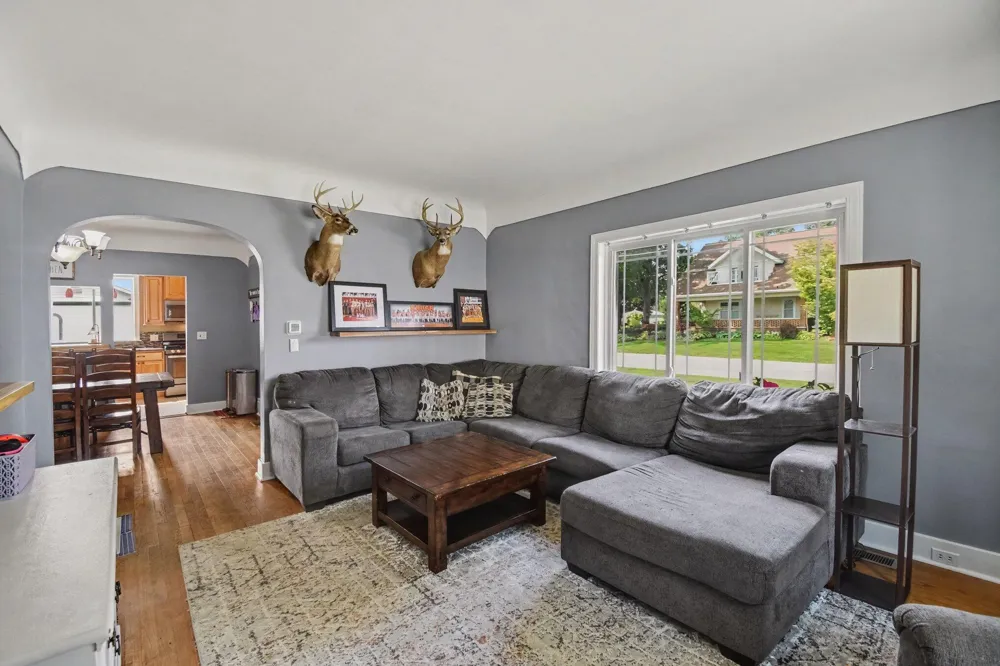 34 S Main Street NW Casnovia, MI 49318
