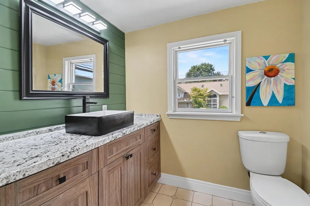 34 S Main Street NW Casnovia, MI 49318