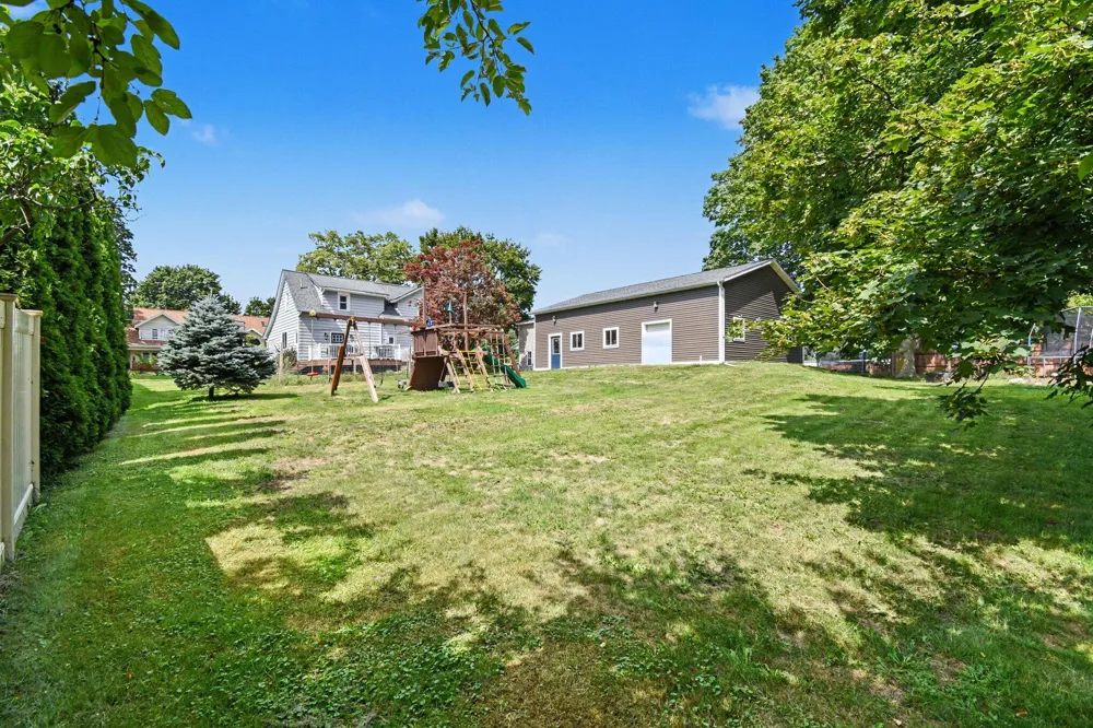 34 S Main Street NW Casnovia, MI 49318