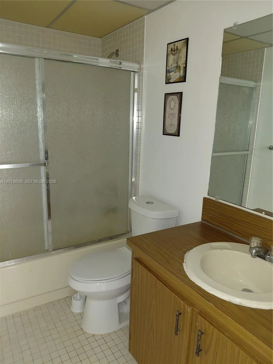 16 Camden Ln Boynton Beach, FL 33426