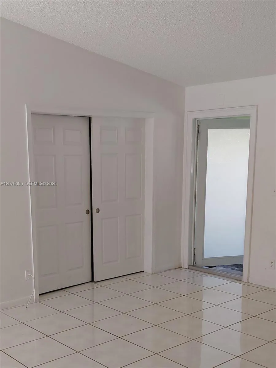 16 Camden Ln Boynton Beach, FL 33426