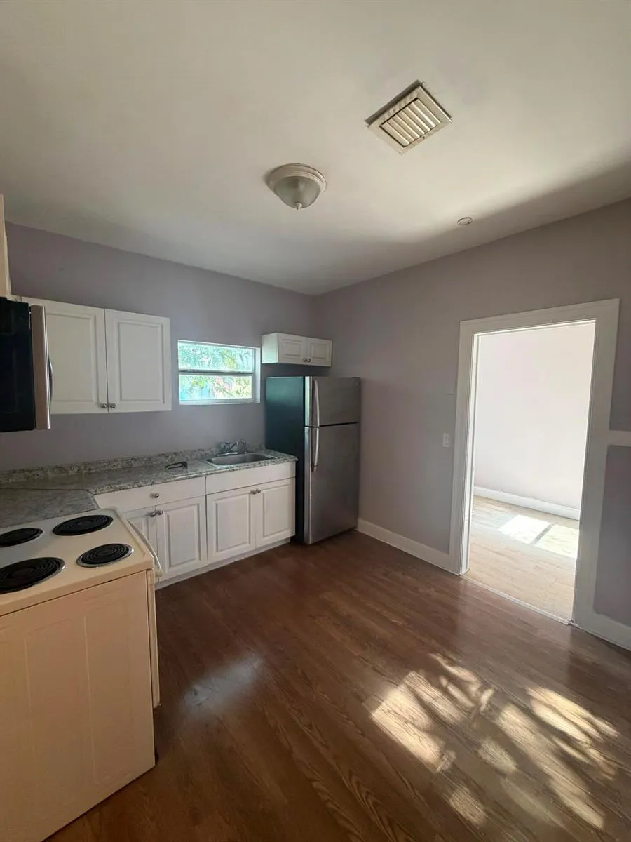 420 Lilac Court #B West Palm Beach, FL 33407