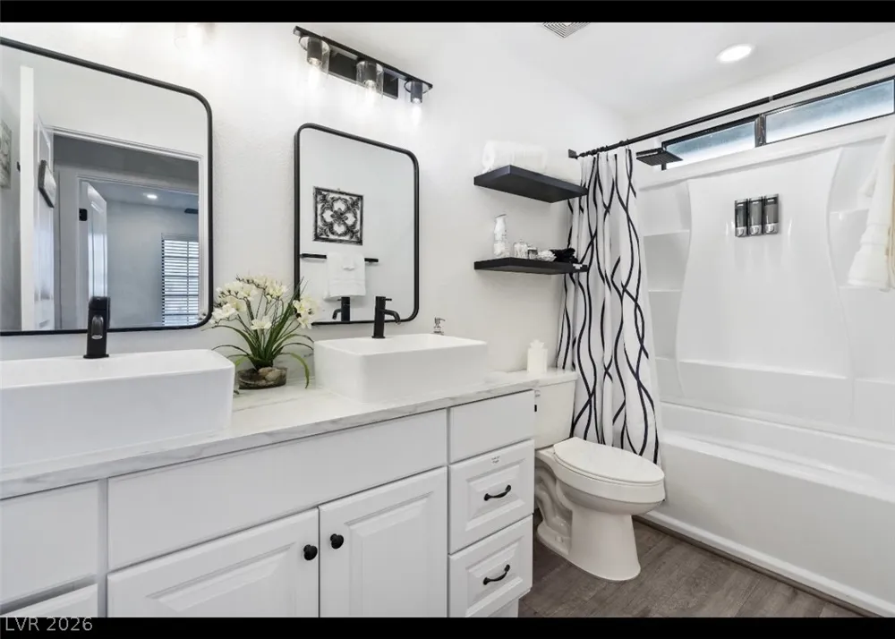 712 Glen Abbey Circle Las Vegas, NV 89107