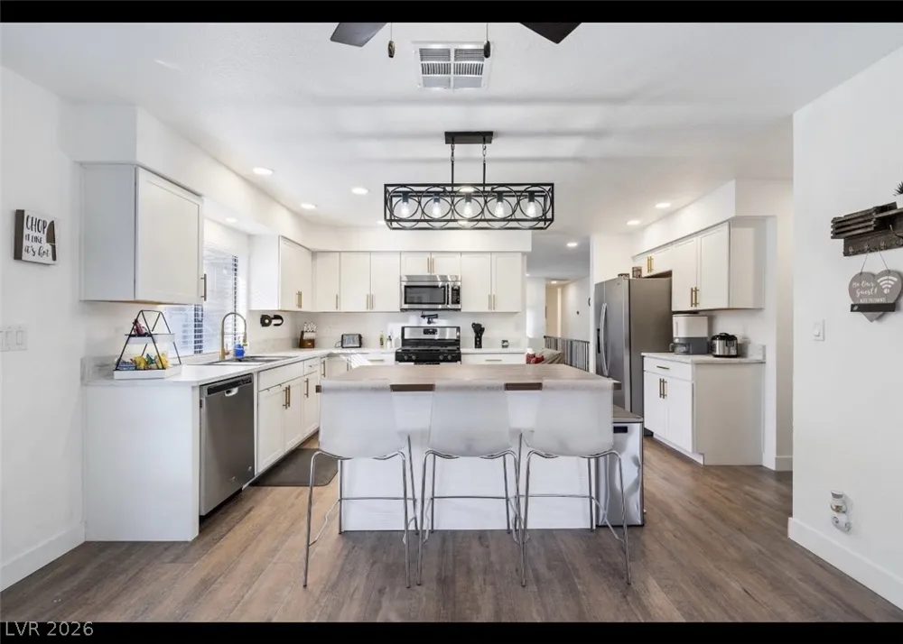 712 Glen Abbey Circle Las Vegas, NV 89107