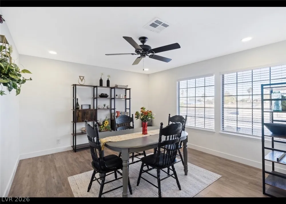 712 Glen Abbey Circle Las Vegas, NV 89107
