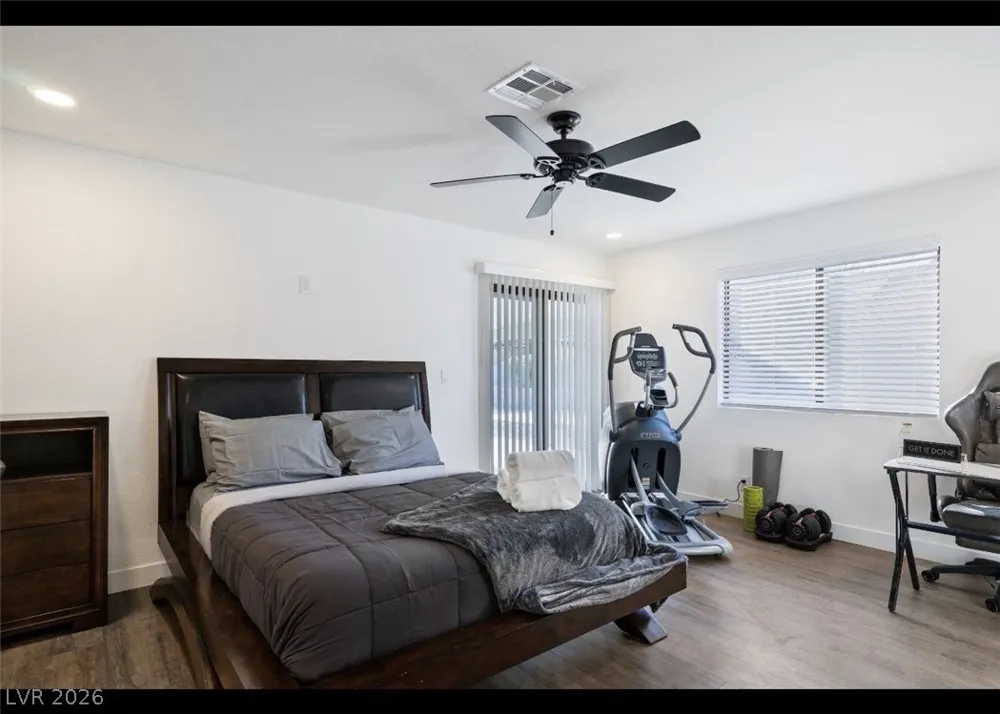 712 Glen Abbey Circle Las Vegas, NV 89107