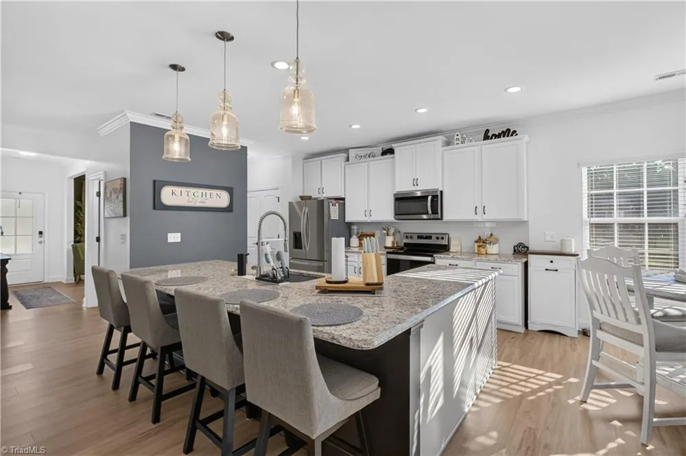 6561 Rogers Farm Road Pleasant Garden, NC 27313