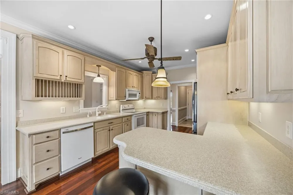 3340 Waterford Place Burlington, NC 27215