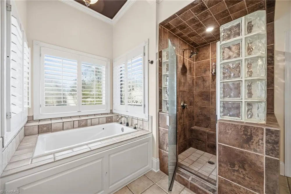 3340 Waterford Place Burlington, NC 27215