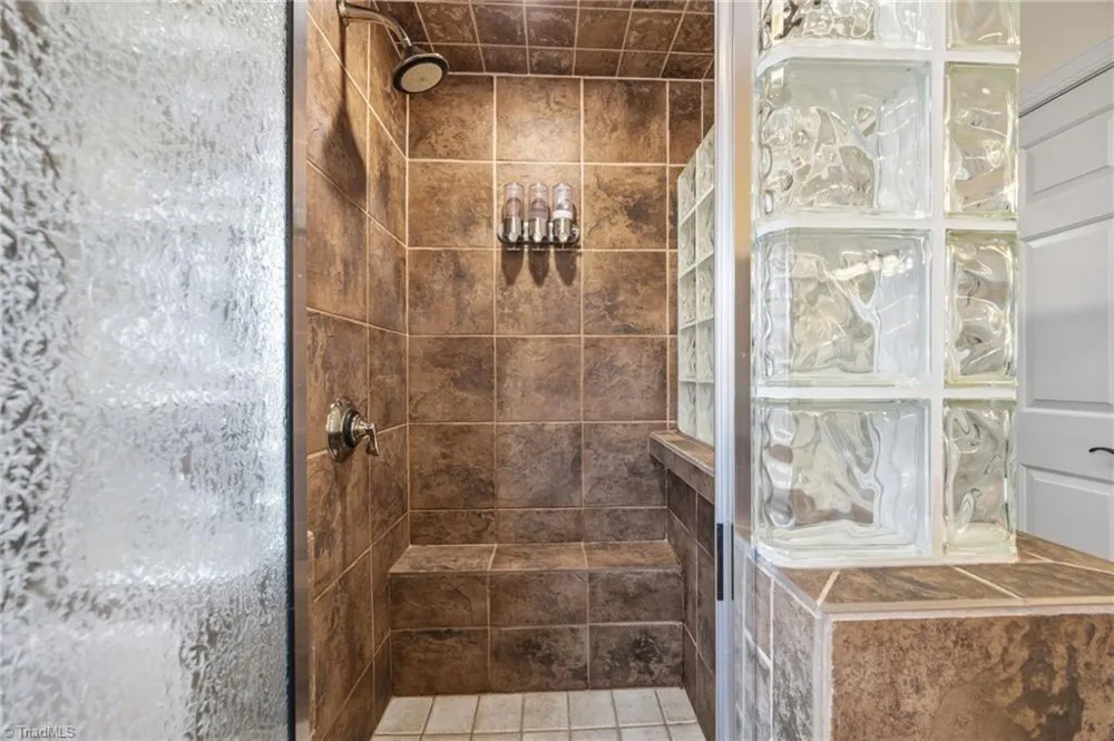 3340 Waterford Place Burlington, NC 27215