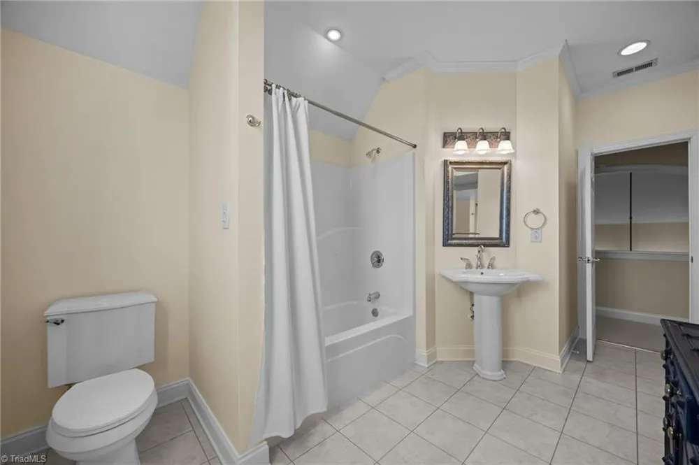 3340 Waterford Place Burlington, NC 27215