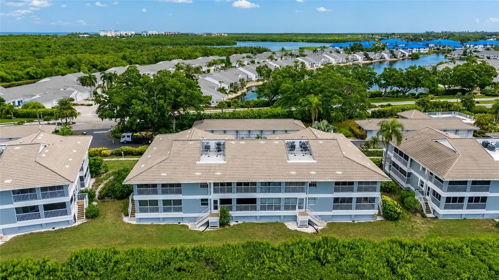 1249 EDGEWATER CIRCLE #73 Bradenton, FL 34209