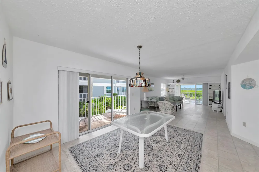 1249 EDGEWATER CIRCLE #73 Bradenton, FL 34209