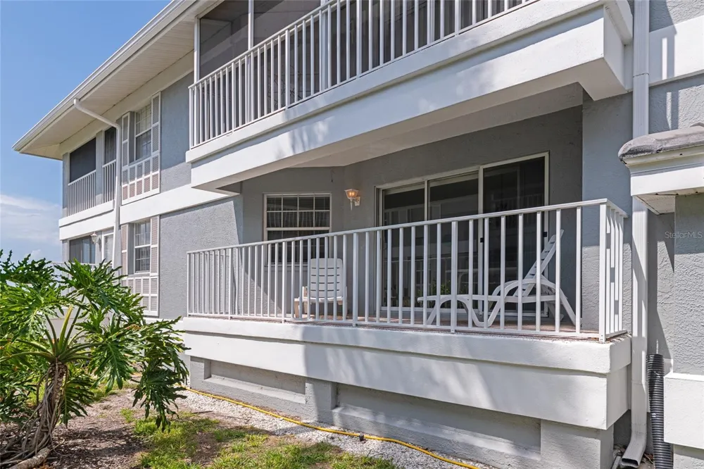1249 EDGEWATER CIRCLE #73 Bradenton, FL 34209